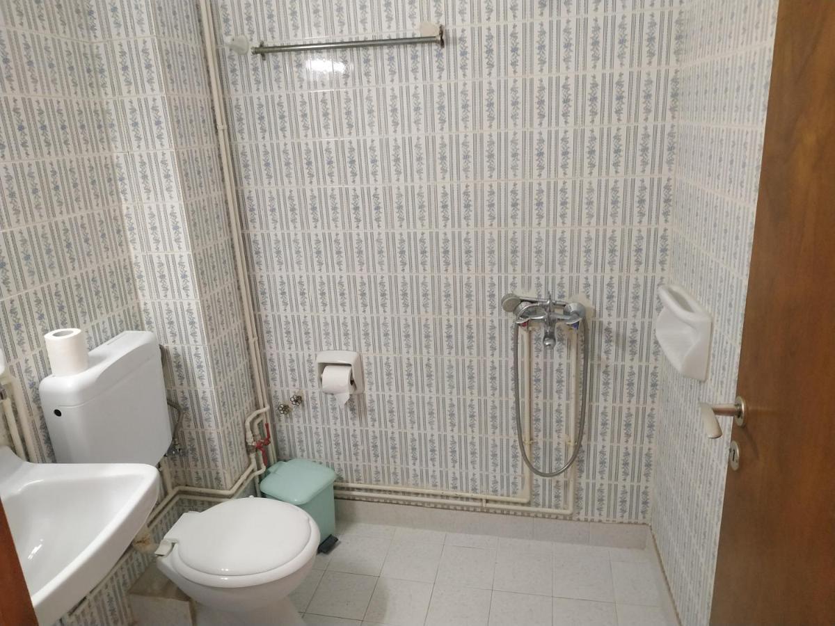 Poulea Rooms Каламата Экстерьер фото