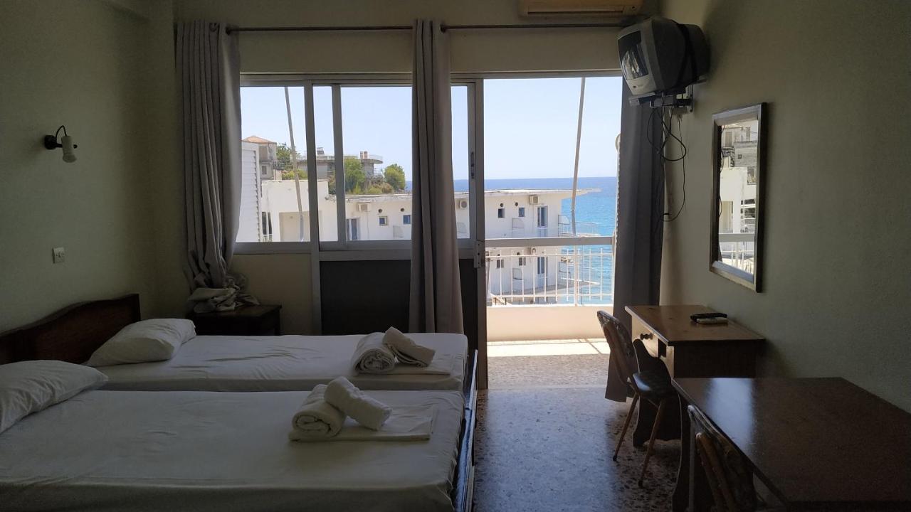 Poulea Rooms Каламата Экстерьер фото