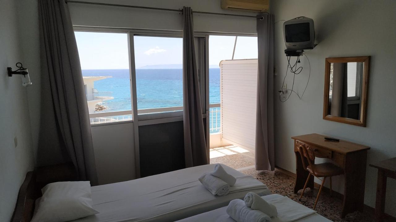 Poulea Rooms Каламата Экстерьер фото