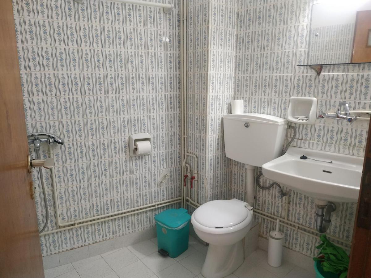 Poulea Rooms Каламата Экстерьер фото