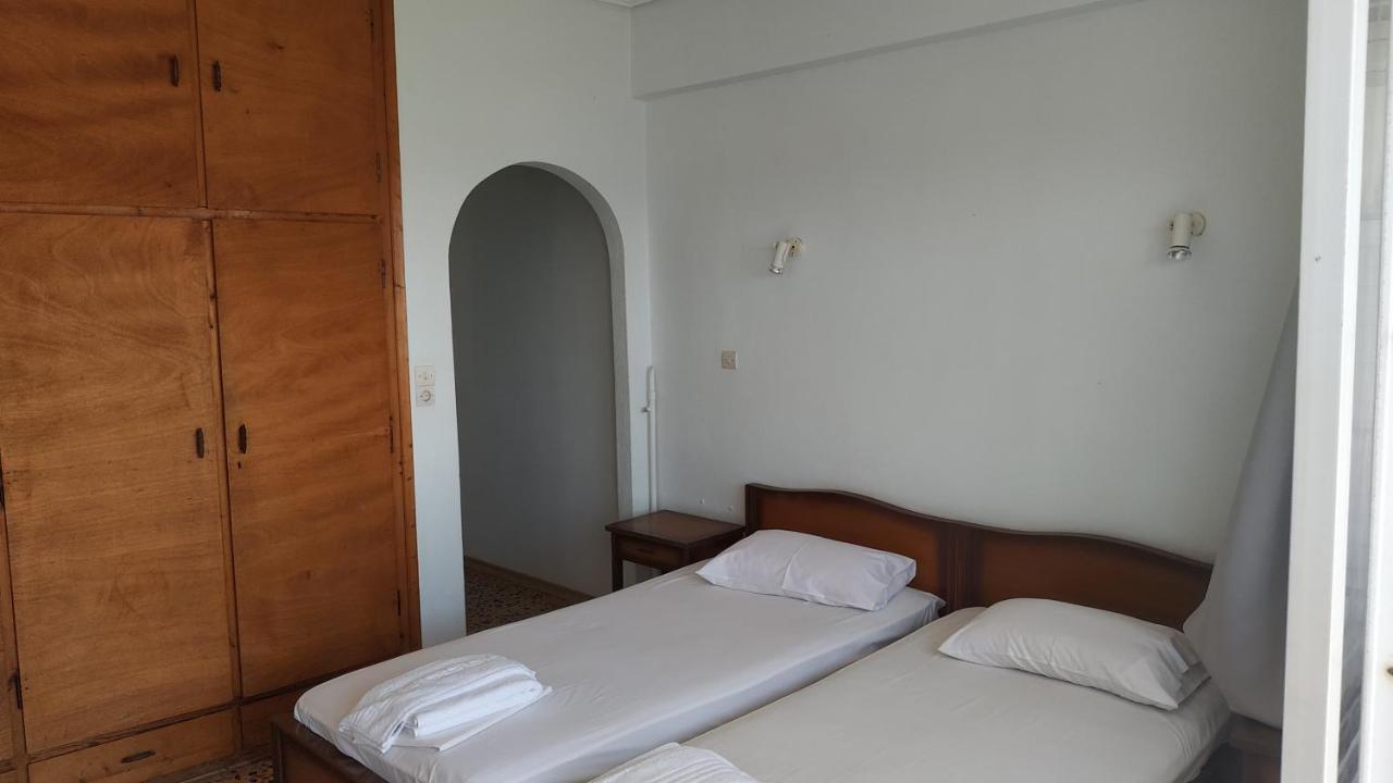 Poulea Rooms Каламата Экстерьер фото