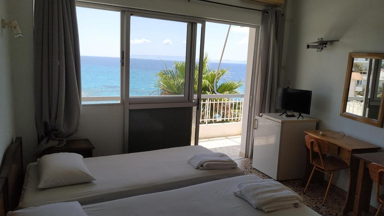 Poulea Rooms Каламата Экстерьер фото
